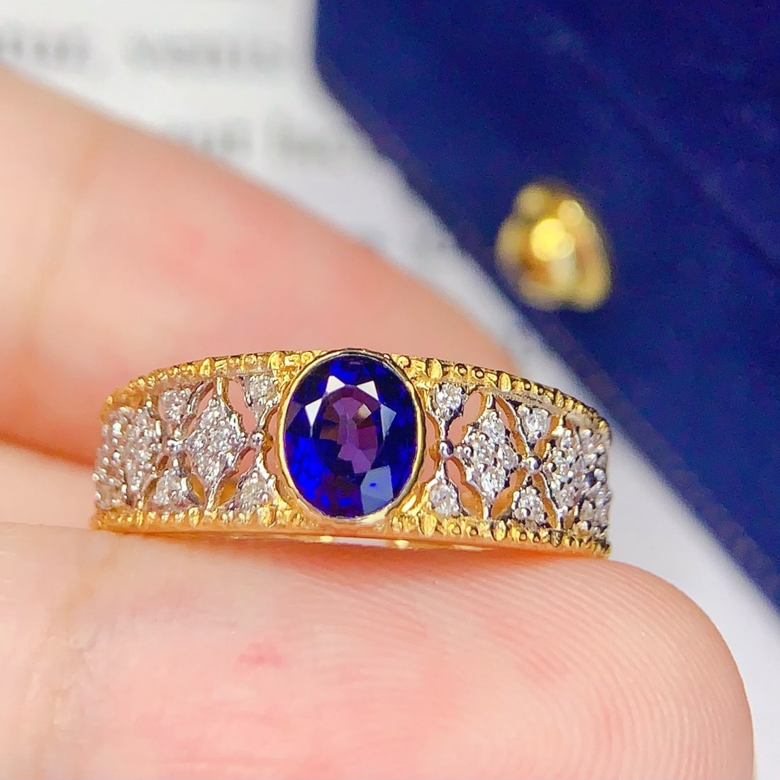 14k Gold 0.75 Ct Natural Sapphire & Diamond Ring - 6