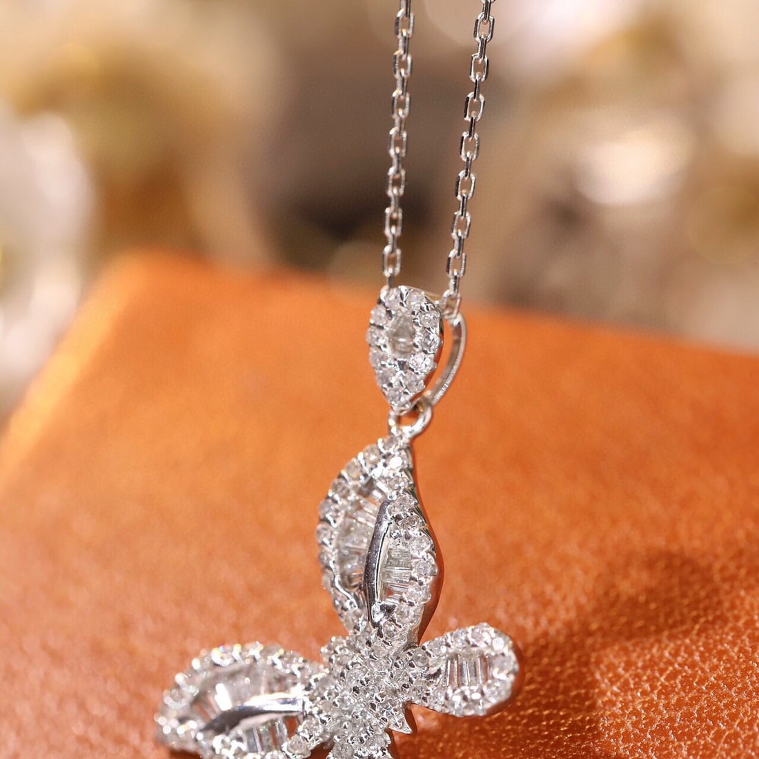 14k Gold 0.5 Ct Natural H Diamond & Butterfly Necklace - 8