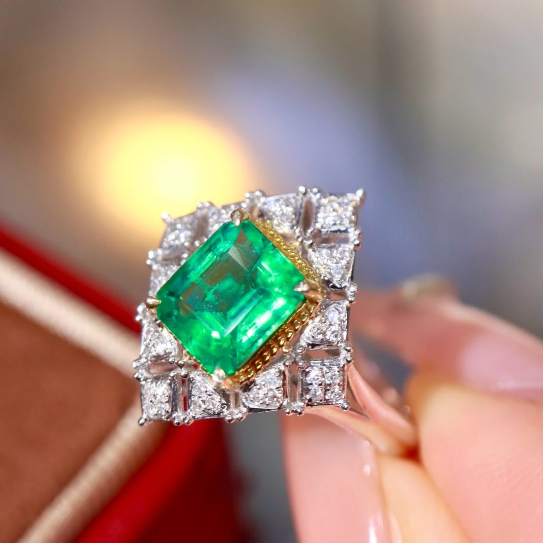 14k Gold 1.66 Ctw Natural Emerald & Diamond Ring - 6
