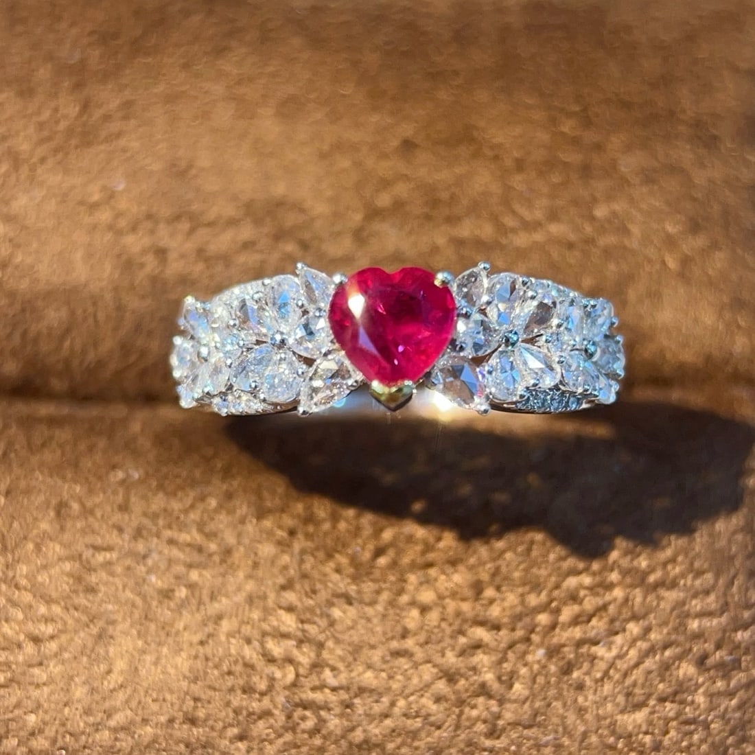 14k Gold 1.14 Ctw Natural Ruby & Diamond Ring: Ref:231187183 // gold content:14k gold // ring size:7. 25us // // main gemstone:ruby // shape:heart // carat weight:0. 67ct // color:red // treatment:natural // // adjacent gemstone 2 : diamond //