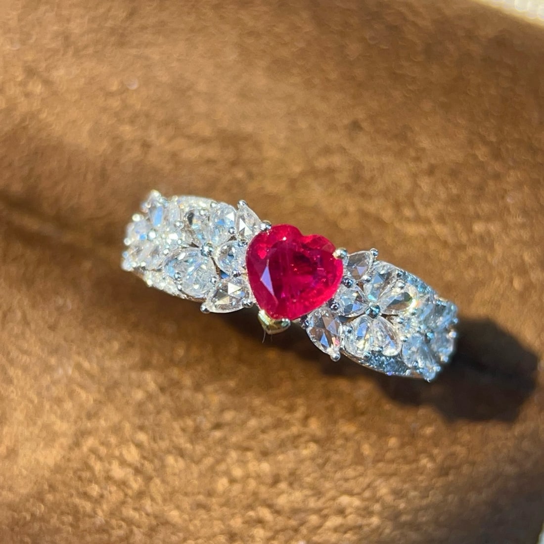 14k Gold 1.14 Ctw Natural Ruby & Diamond Ring - 3