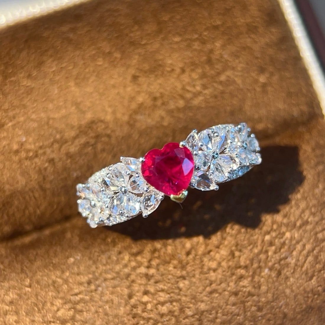 14k Gold 1.14 Ctw Natural Ruby & Diamond Ring - 5
