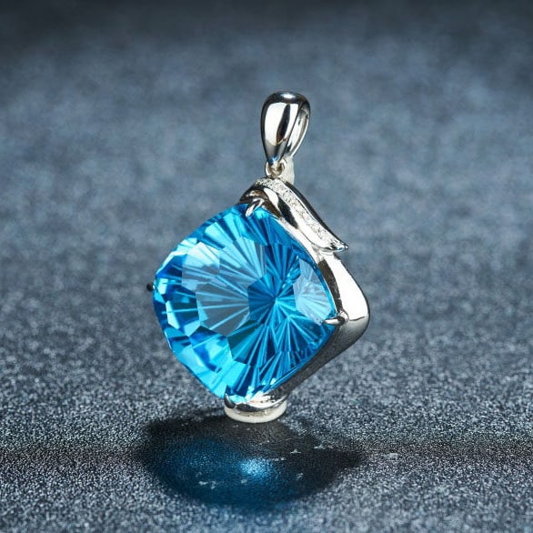14k Gold 30 Ct Natural Topaz & Diamond Pendant( Without Chain ) - 3