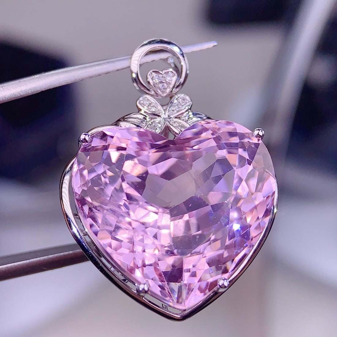 14k Gold 28.5 Ct Natural Kunzite & Diamond Pendant( Without Chain ) - 3