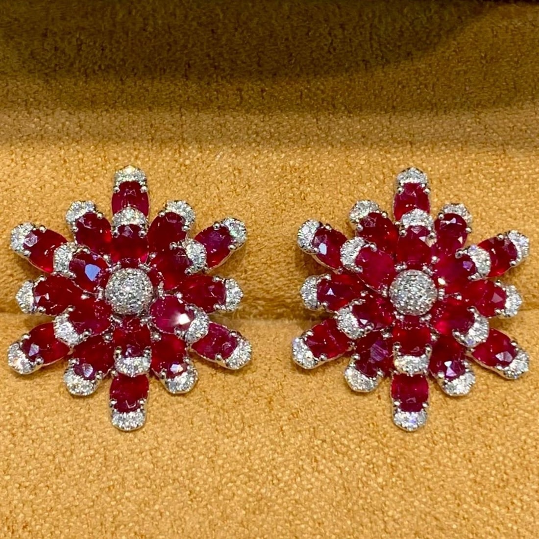 14k Gold 5.5 Ct Natural Ruby & Diamond Earrings: Ref:231187232 // gold content:14k gold // main gemstone:ruby // shape:oval // carat weight:5. 5ct // color:red // treatment:natural // // adjacent gemstone 2 : diamond // shape:round // clarity