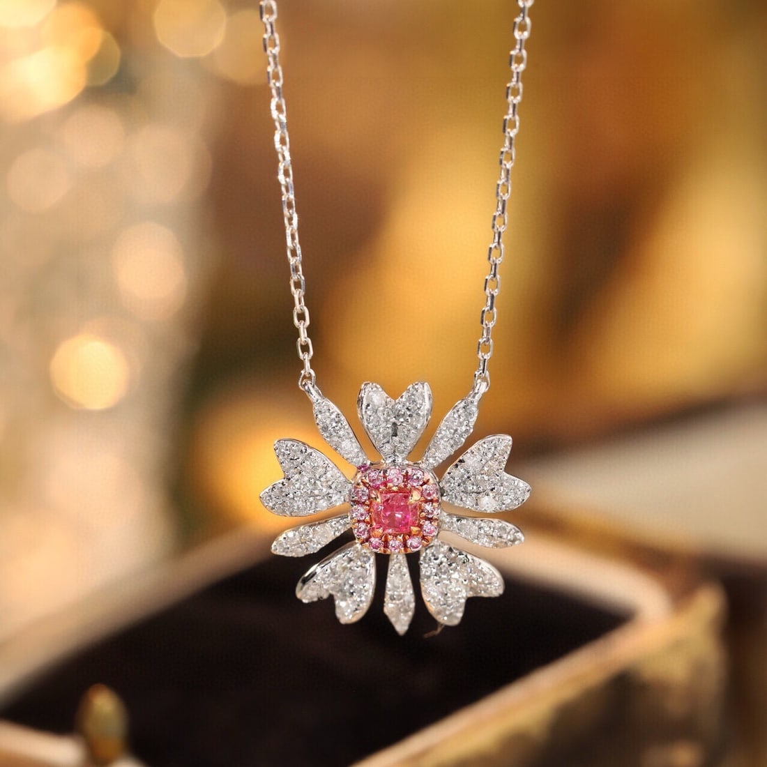 14k Gold 0.45 Ctw Natural Pink Diamond & Diamond & Flowers Necklace: Ref:231187250 // gold content:14k gold // main gemstone:pink diamond // shape:cushion // carat weight:0. 08ct // color:pink // treatment:natural // // adjacent gemstone 2 : diamond // shape:round // c