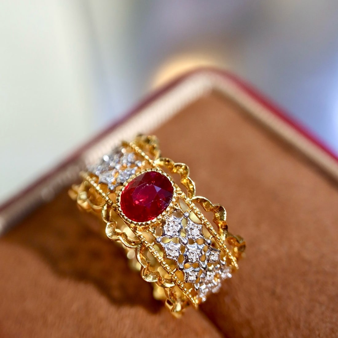 14k Gold 0.84 Ctw Vivid Red Natural Ruby & Diamond Ring - 4