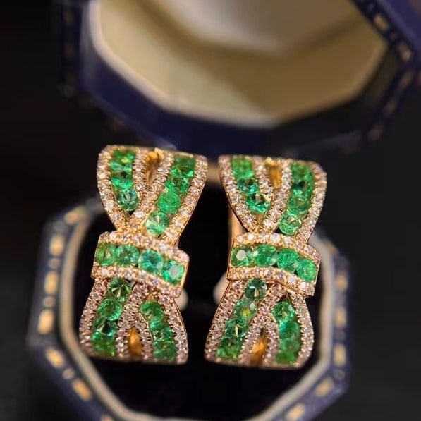 14k Gold 1.54 Ctw Natural Emerald & Diamond Earrings - 3