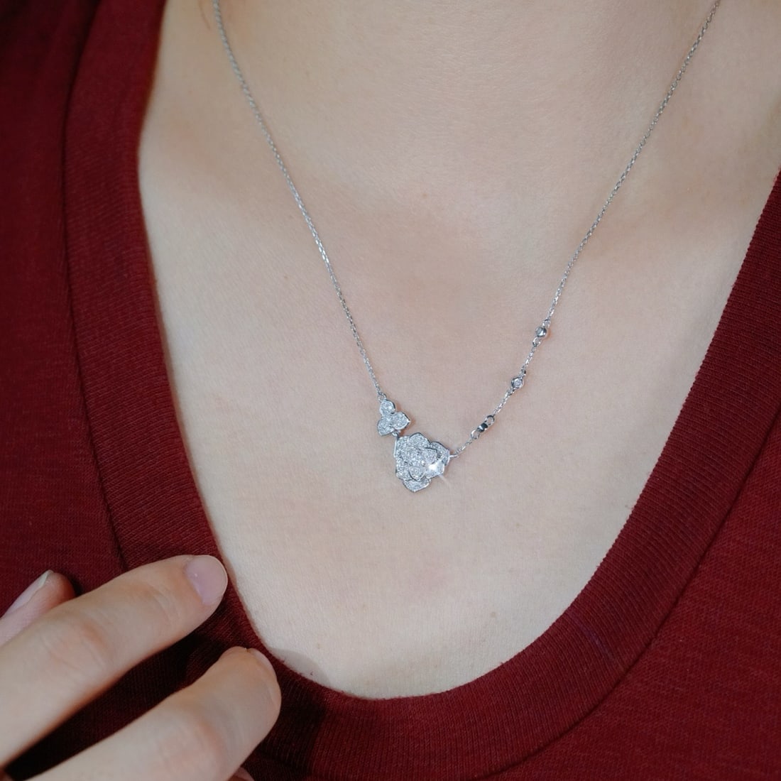 14k Gold 0.45 Ct Natural H Diamond & Flowers Necklace - 6