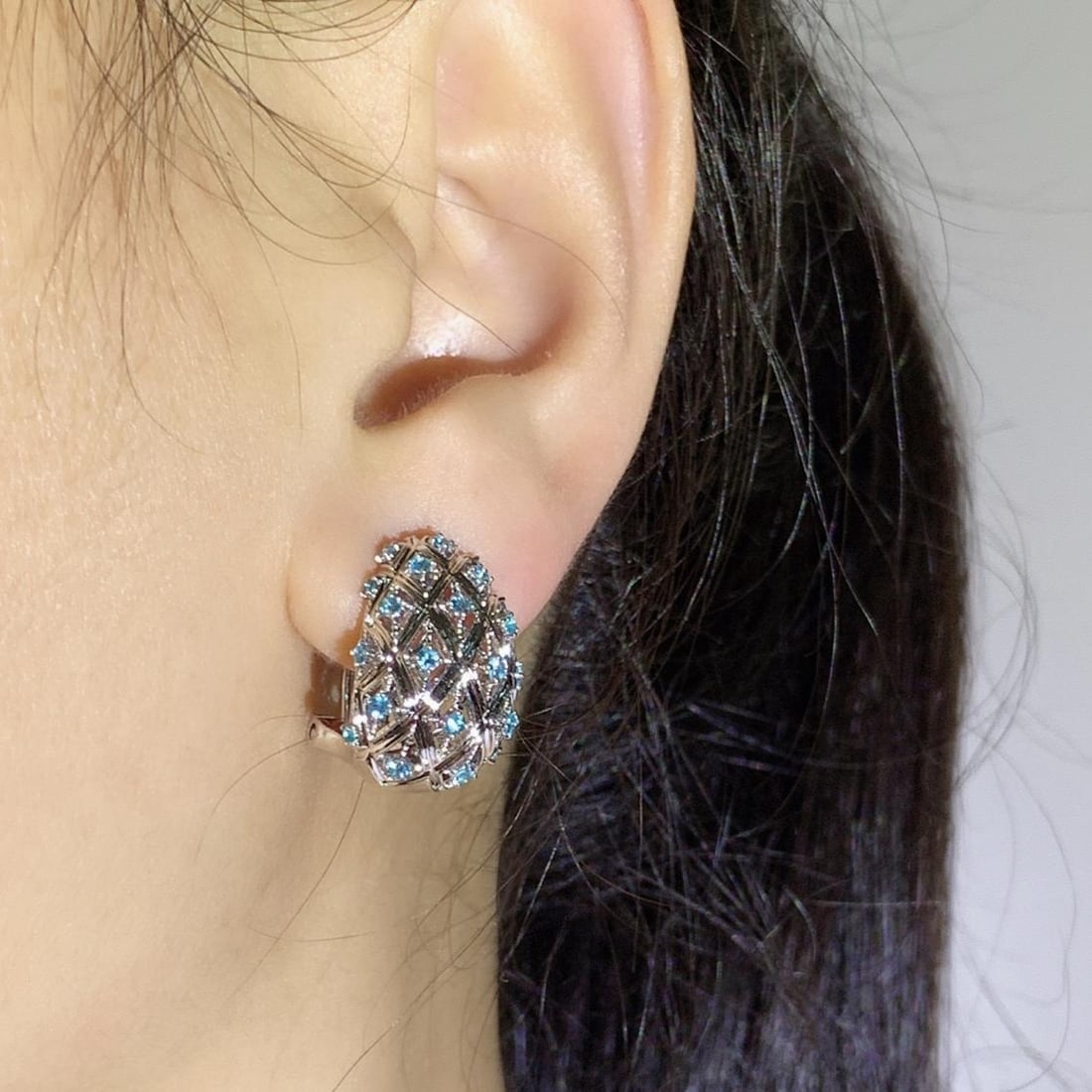 14k Gold 0.69 Ct Natural Paraiba Tourmaline Earrings - 5