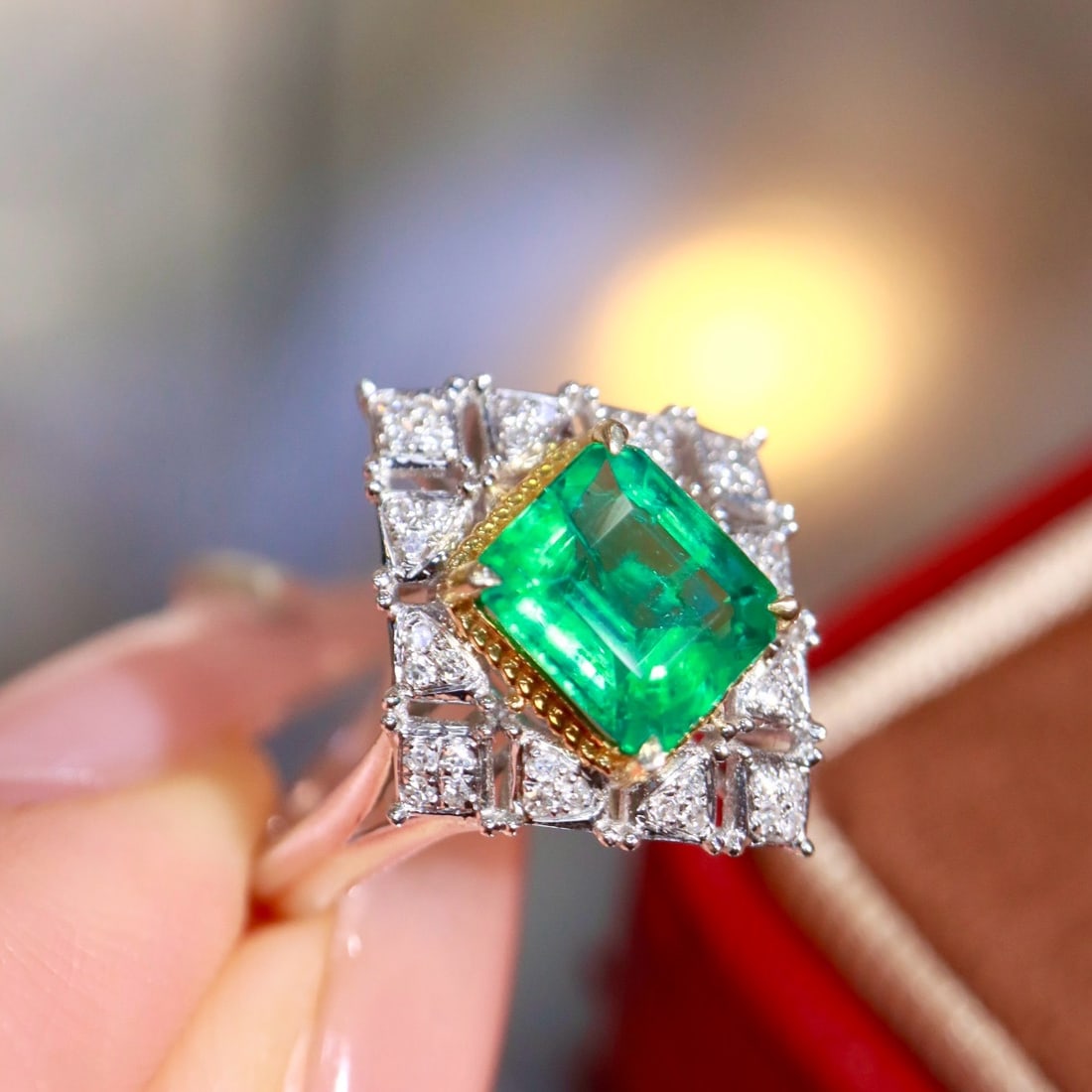 14k Gold 1.66 Ctw Natural Emerald & Diamond Ring - 5