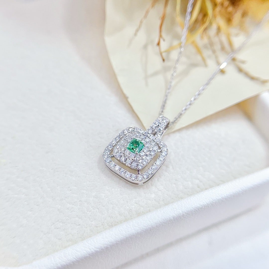 14k Gold 0.65 Ctw Natural Green Diamond & Diamond Necklace - 3
