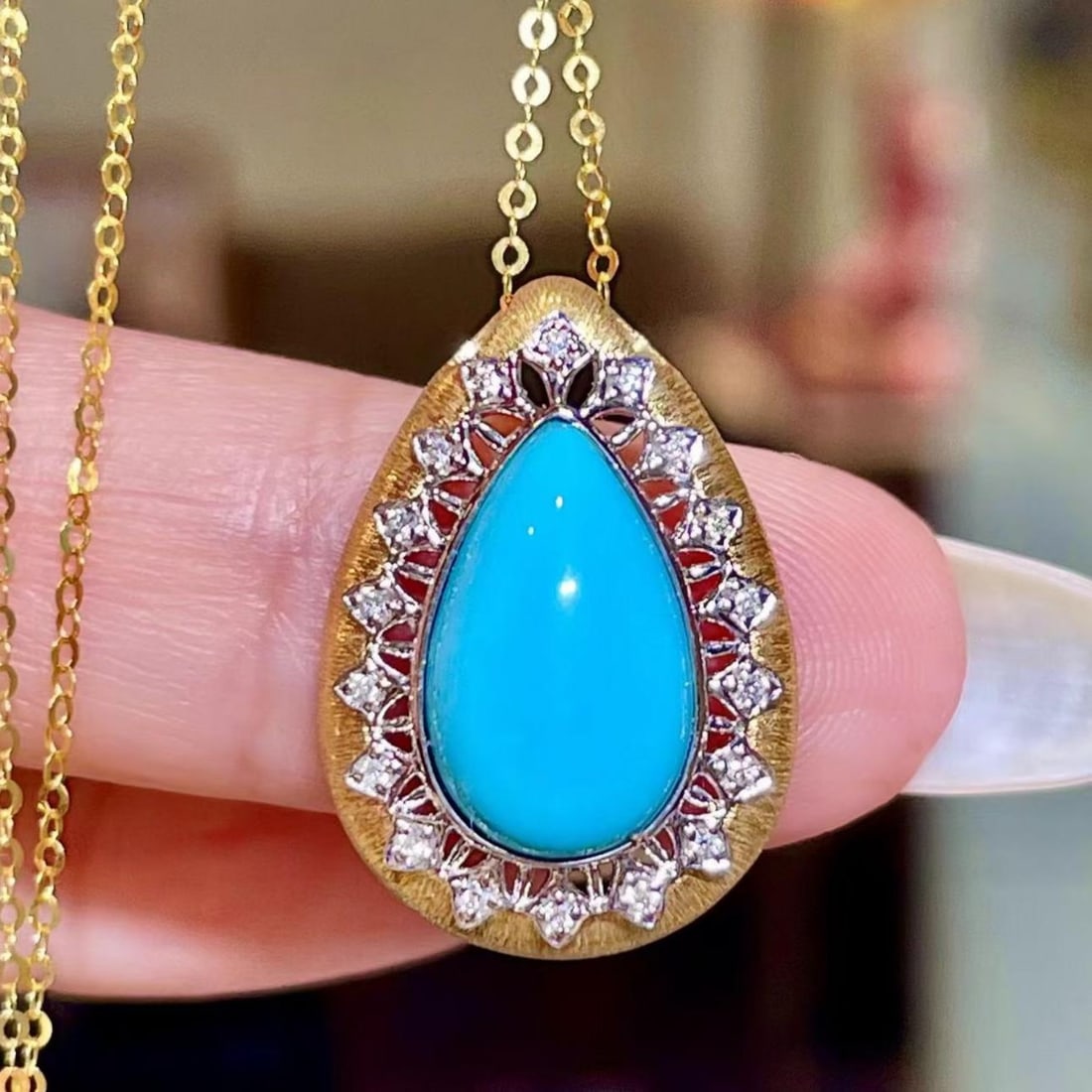 14k Gold 2.98 Ctw Natural Blue Turquoise & Diamond Pendant( Without Chain ): Ref:231188061 // gold content:14k gold // main gemstone:blue turquoise // shape:pear // carat weight:2. 91ct // color:blue // treatment:natural // // adjacent gemstone 2 : diamond // shape:round // ca