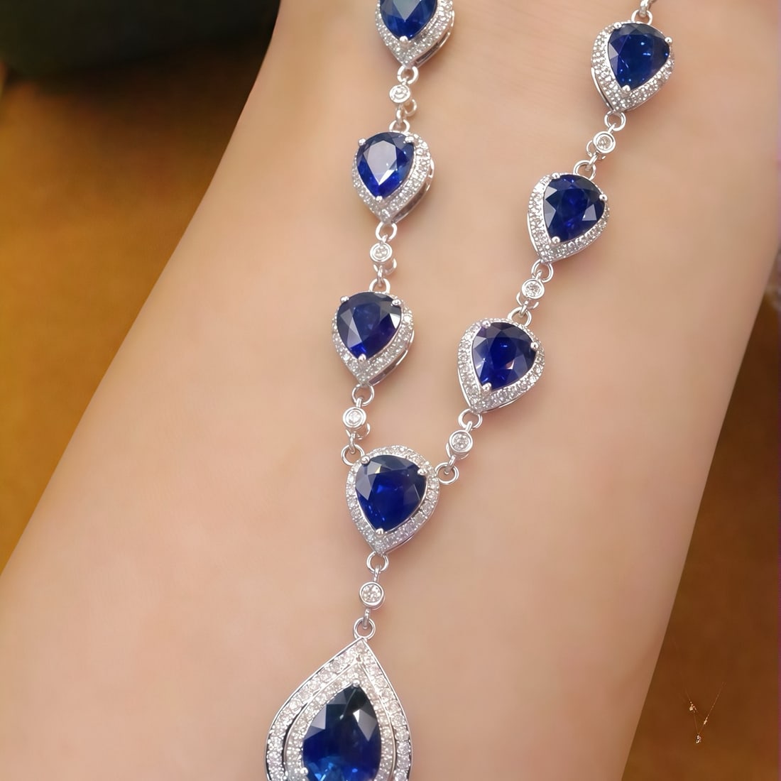 14k Gold 7.15 Ctw Natural Sapphire & Diamond Necklace: Ref:231188082 // gold content:14k gold // main gemstone:sapphire // shape:pear // carat weight:6. 46ct // color:blue // treatment:natural // // adjacent gemstone 2 : diamond // number of stones:213