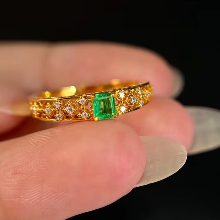 14k Gold 0.28 Ctw Natural Emerald & Diamond Ring - 5