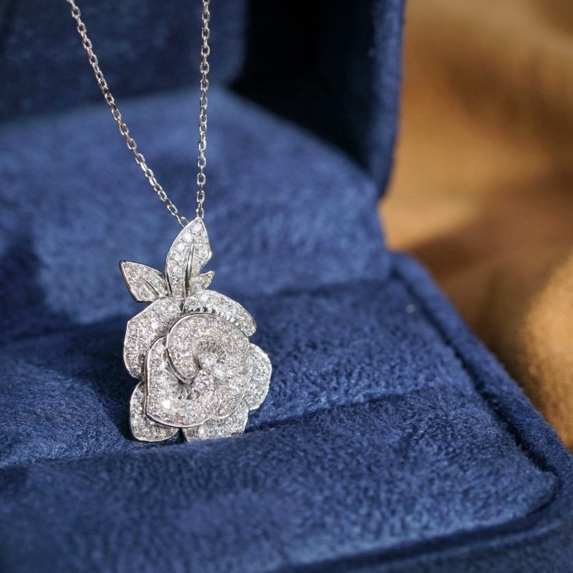 14k Gold 0.73 Ct Natural H Diamond & Flowers Necklace - 3