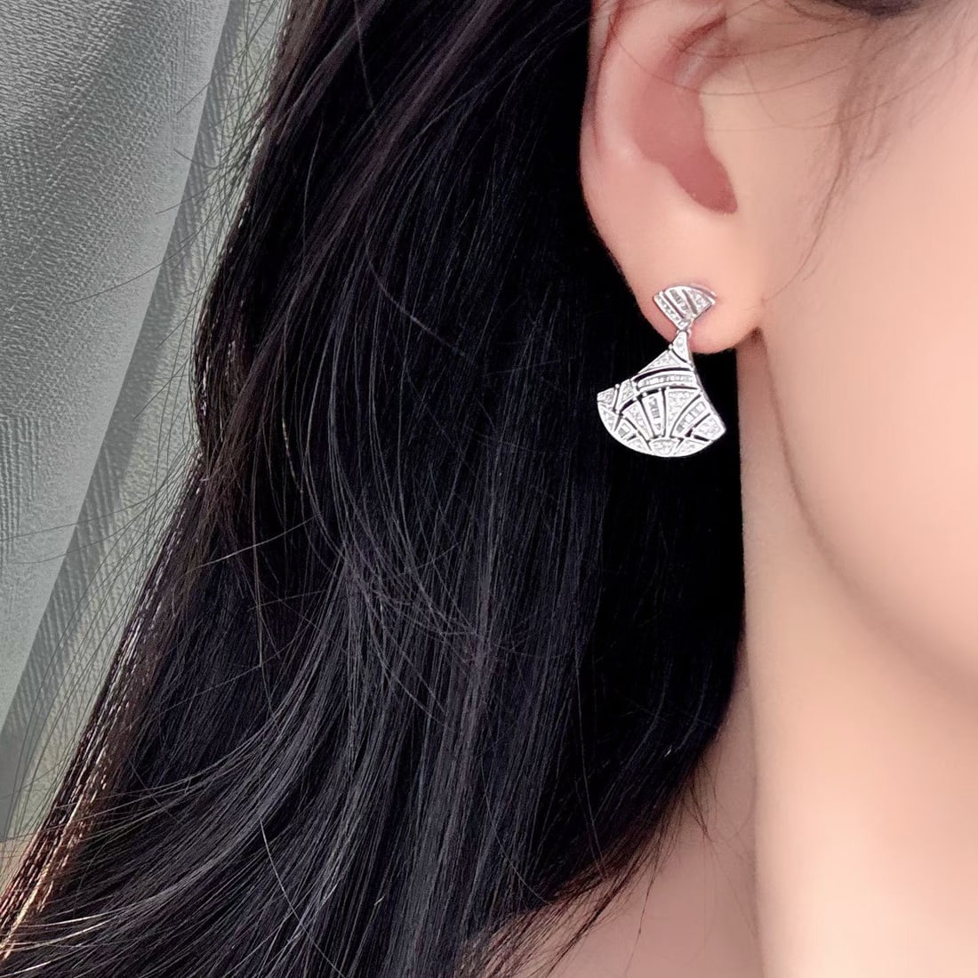 14k Gold 0.8 Ct Natural H Diamond Earrings - 5