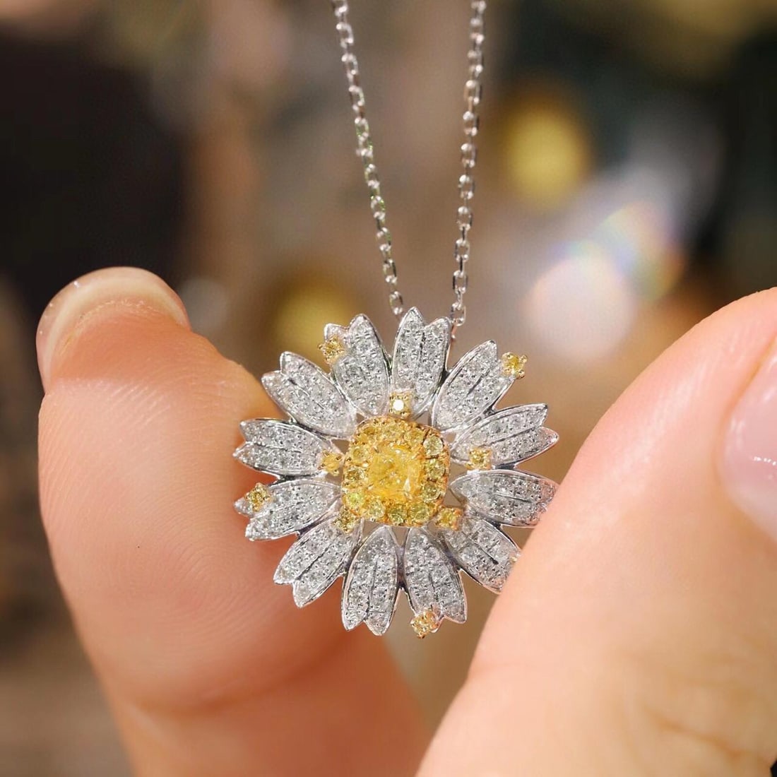 14k Gold 0.70 Ct Natural Color Diamond & Flowers Necklace: Ref:231188134 // gold content:14k gold // main gemstone:diamond // shape:multiple // carat weight:0. 70ct // clarity grade:vs-si // color:color // treatment:natural // Condition: New Low Estimate: