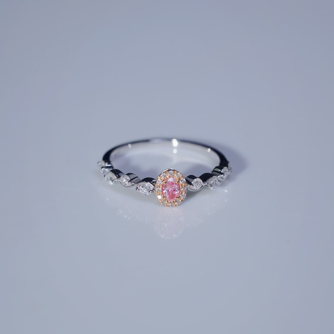 14k Gold 0.42 Ct Natural Color Diamond Ring - 2