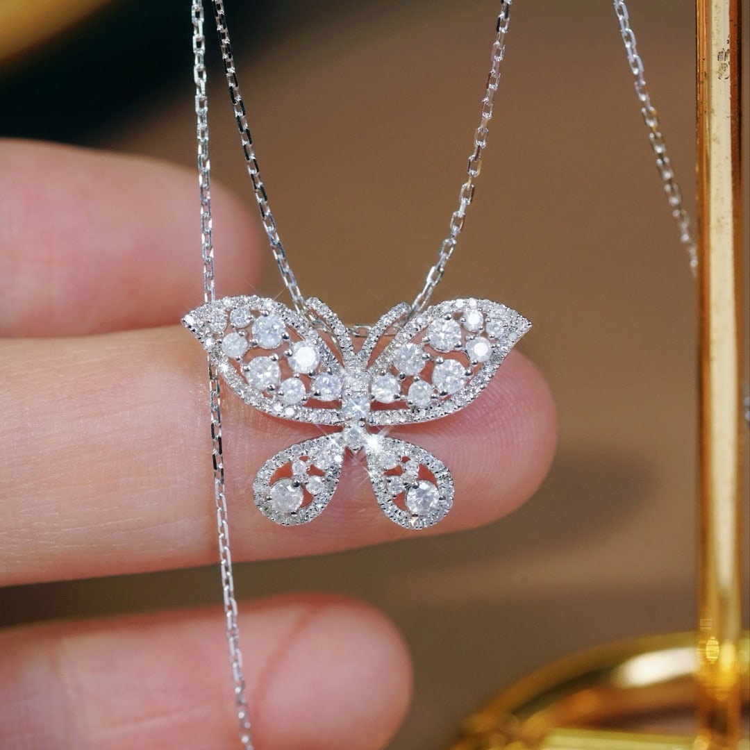 14k Gold 0.88 Ct Natural H Diamond & Butterfly Necklace: Ref:231188142 // gold content:14k gold // main gemstone:diamond // shape:round // carat weight:0. 88ct // clarity grade:vs-si // color:h // treatment:natural // cut grade:g // Condition: New Low