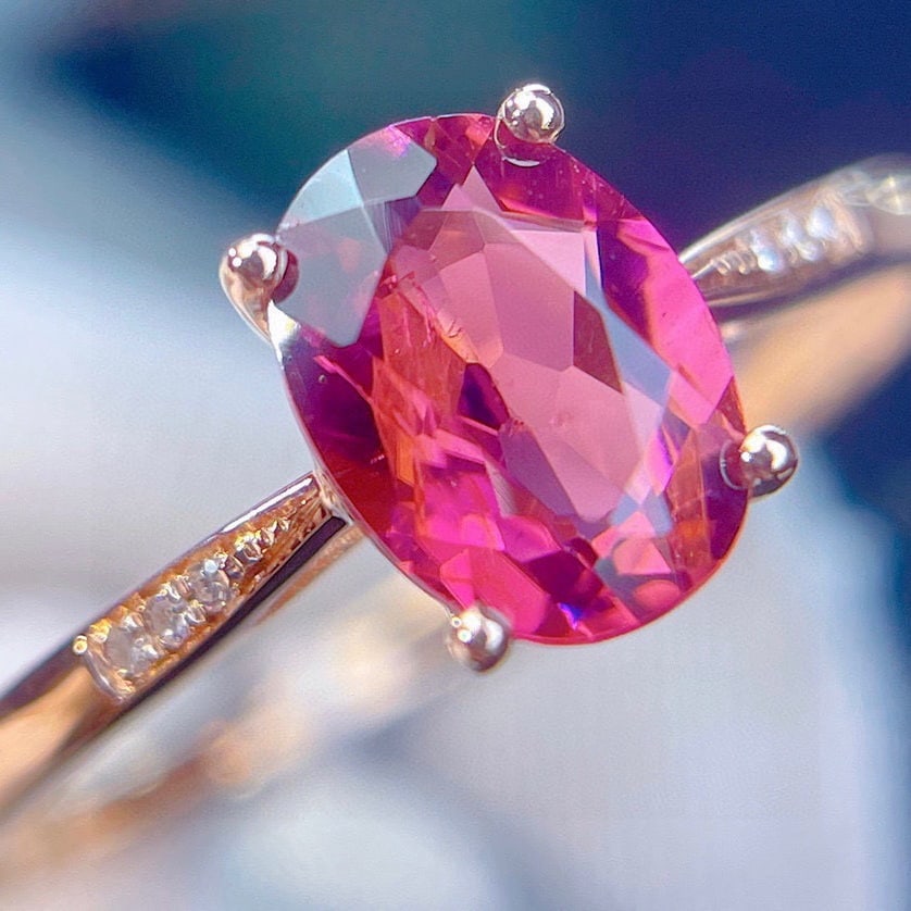 14k Gold 1.25 Ct Natural Tourmaline & Diamond Ring: Ref:231188153 // gold content:14k gold // ring size:7. 25us // // main gemstone:tourmaline // shape:oval // carat weight:1. 25ct // color:red // treatment:natural // // adjacent gemstone 2 : diamond