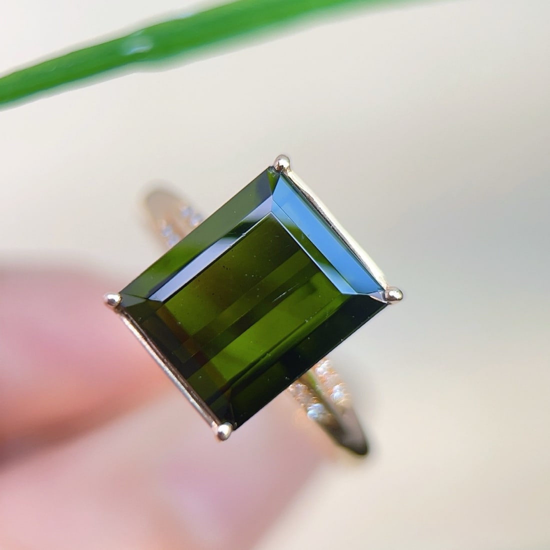 14k Gold 4.30 Ctw Natural Tourmaline & Diamond Ring - 2