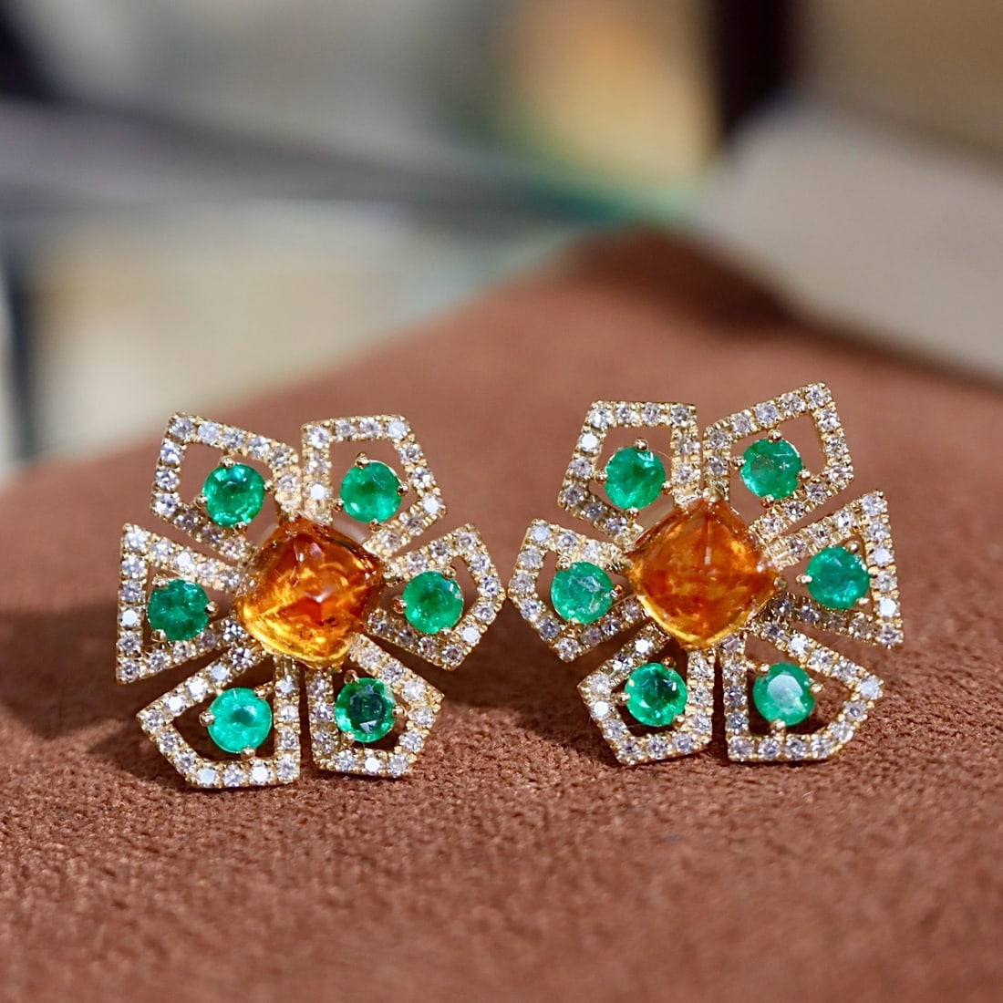 14k Gold 2.69 Ctw Natural Spessartine & Diamond Earrings: Ref:231188160 // gold content:14k gold // main gemstone:spessartine // shape:sugar-loaf // carat weight:2. 34ct // color:orange // treatment:natural // // adjacent gemstone 2 : diamond // shape:round 