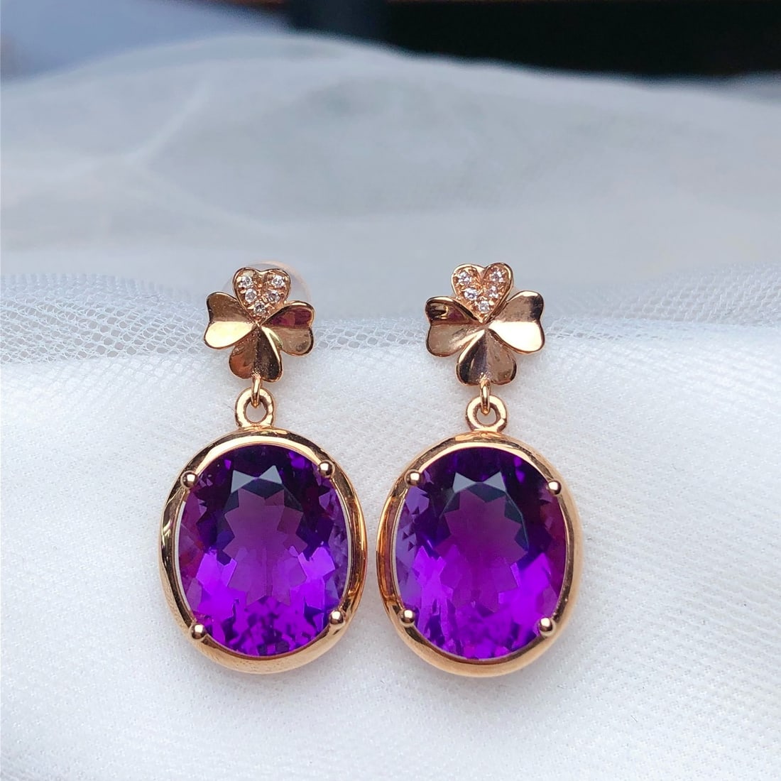 14k Gold 7.25 Ct Natural Amethyst & Diamond Earrings: Ref:231188165 // gold content:14k gold // main gemstone:amethyst // shape:oval // carat weight:7. 25ct // color:purple // treatment:natural // // adjacent gemstone 2 : diamond // number of stones:10