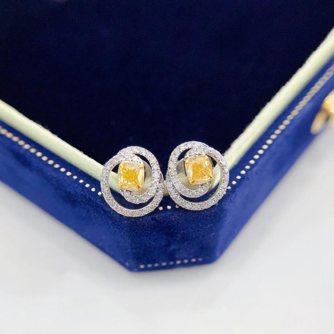 14k Gold 0.52 Ctw Natural Yellow Diamond & Diamond Earrings: Ref:231188183 // gold content:14k gold // main gemstone:yellow diamond // shape:cushion // carat weight:0. 34ct // color:yellow // treatment:natural // // adjacent gemstone 2 : diamond // shape:round 