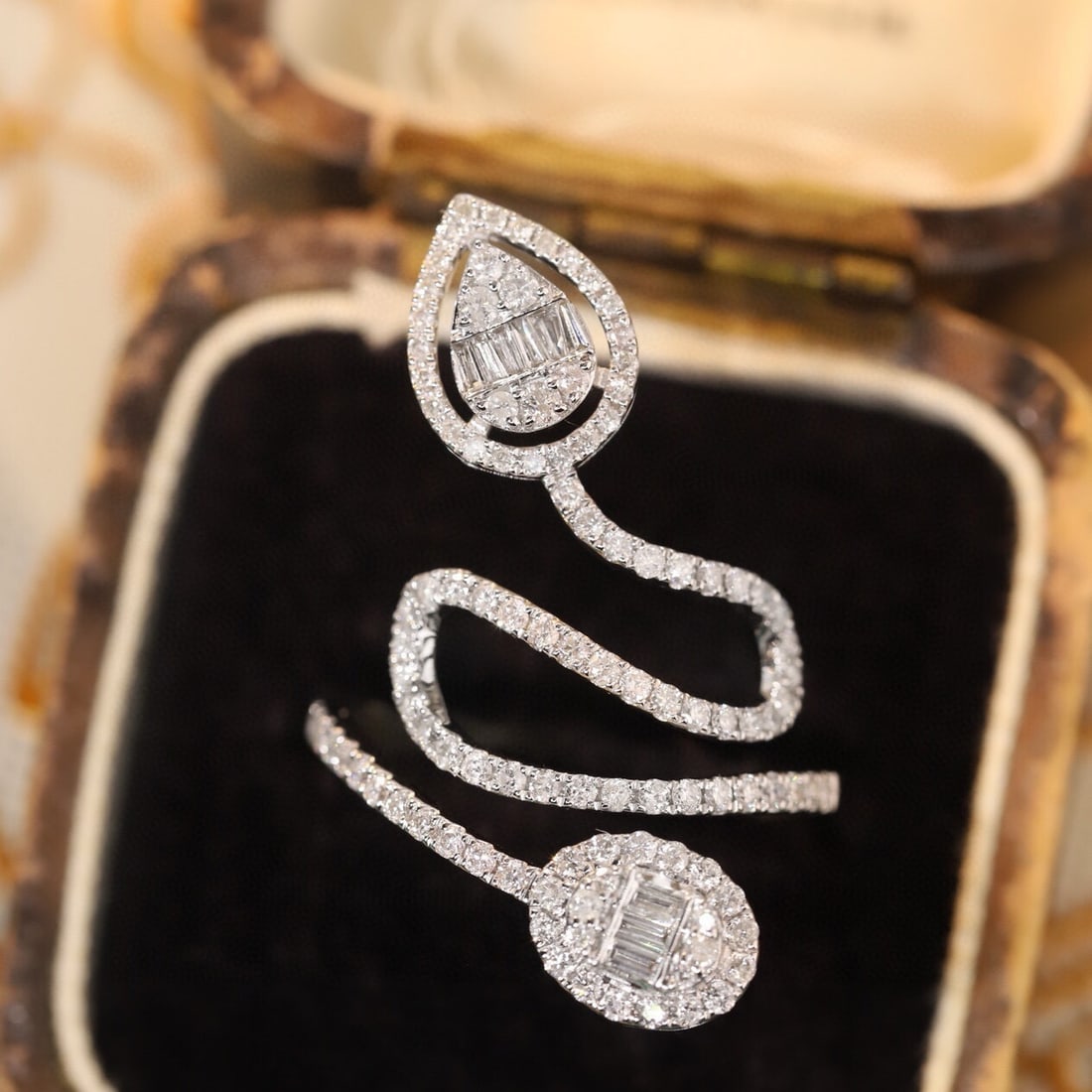 14k Gold 0.85 Ct Natural H Diamond Ring - 6
