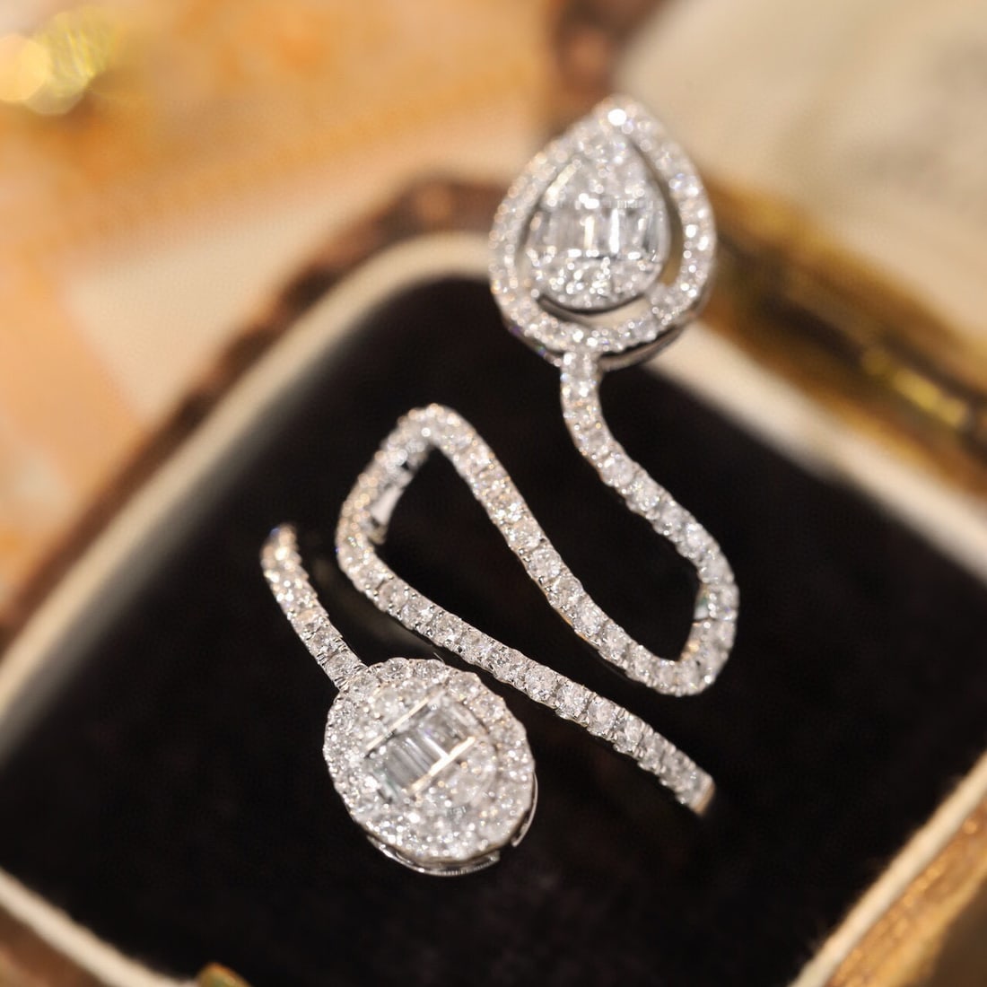 14k Gold 0.85 Ct Natural H Diamond Ring - 8