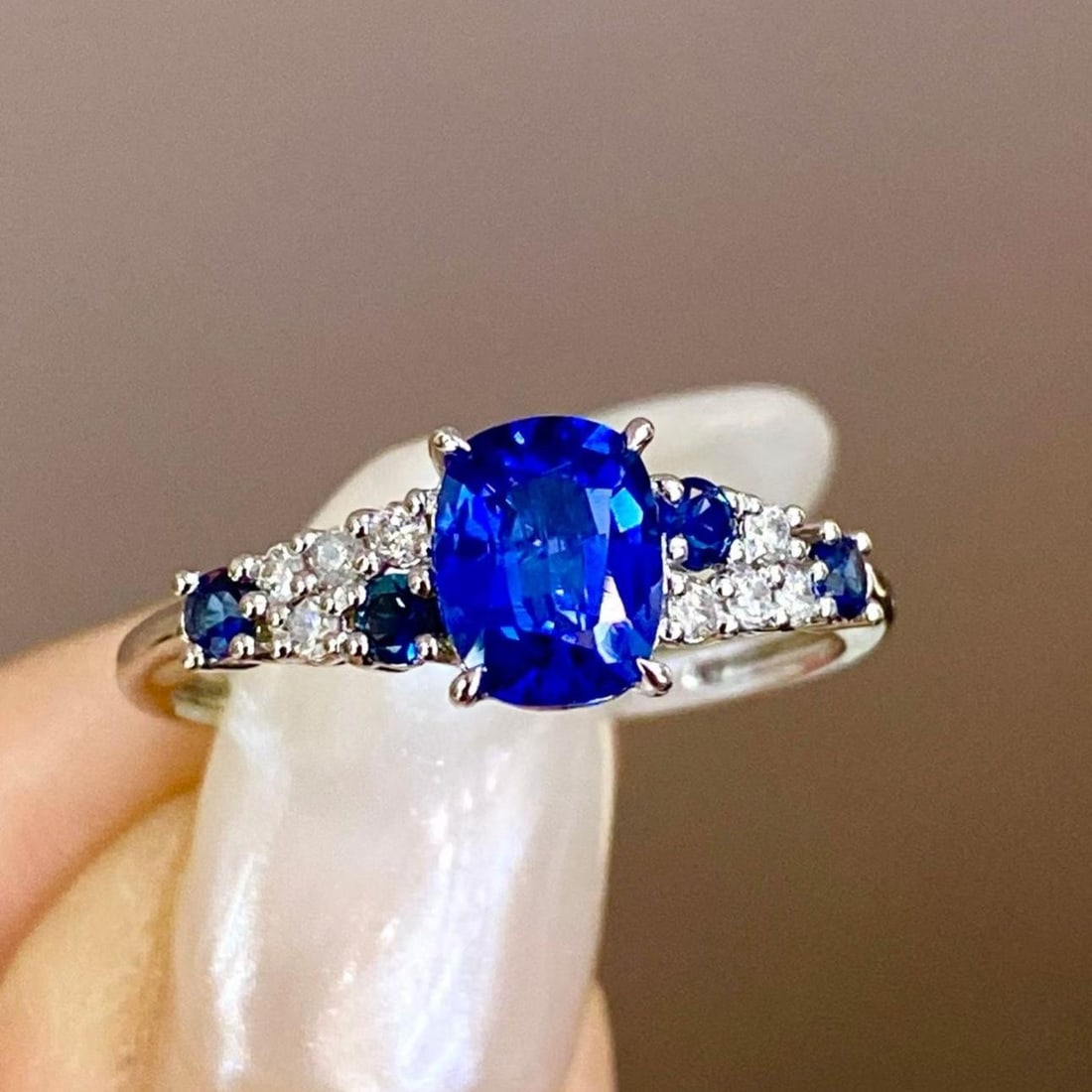 14k Gold 1.41 Ct Natural Sapphire & Diamond Ring: Ref:231188210 // gold content:14k gold // ring size:7. 25us // // main gemstone:sapphire // shape:oval // carat weight:1. 41ct // color:blue // treatment:natural // // adjacent gemstone 2 : diamond