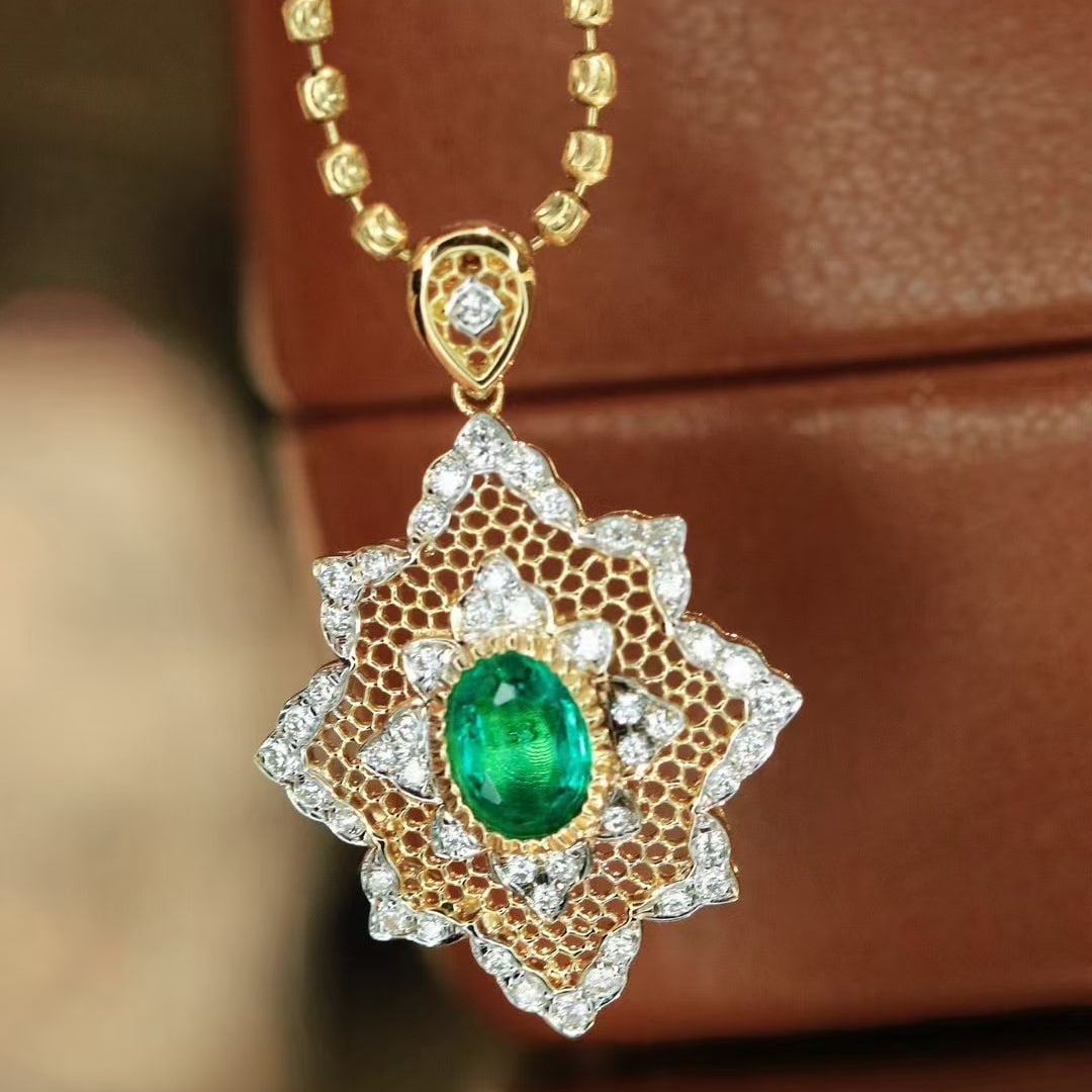 14k Gold 0.66 Ctw Natural Emerald & Diamond Pendant( Without Chain ) - 2