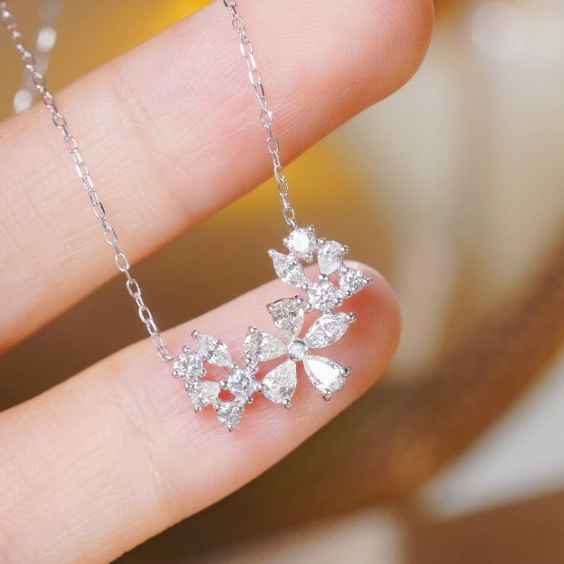 14k Gold 0.75 Ct Natural H Diamond Necklace: Ref:231188223 // gold content:14k gold // main gemstone:diamond // shape:multiple // carat weight:0. 75ct // clarity grade:vs-si // color:h // treatment:natural // Condition: New Low Estimate: