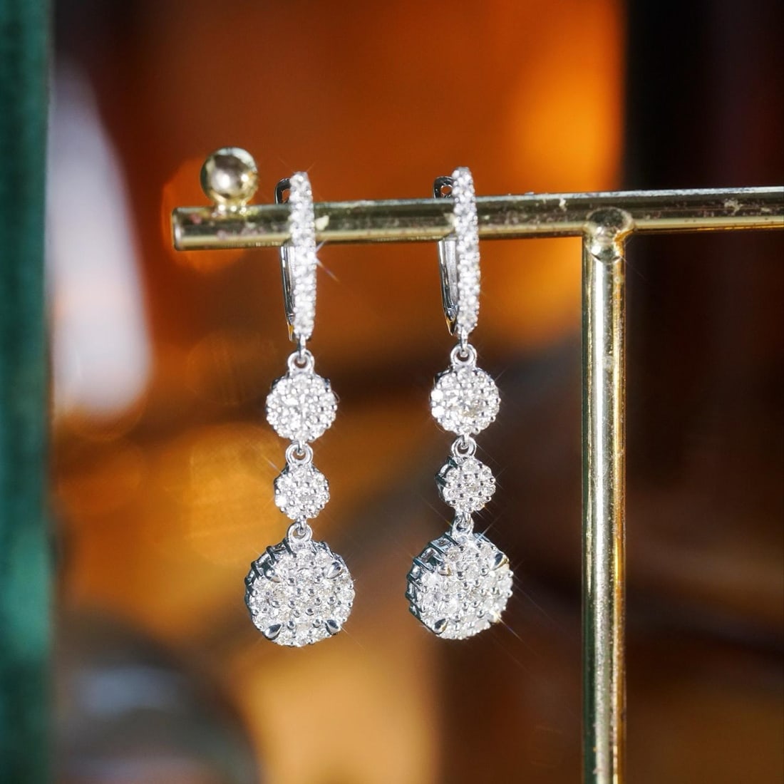 14k Gold 0.90 Ct Natural H Diamond Earrings: Ref:231188226 // gold content:14k gold // main gemstone:diamond // shape:round // carat weight:0. 90ct // clarity grade:vs-si // color:h // treatment:natural // cut grade:g // Condition: New Low