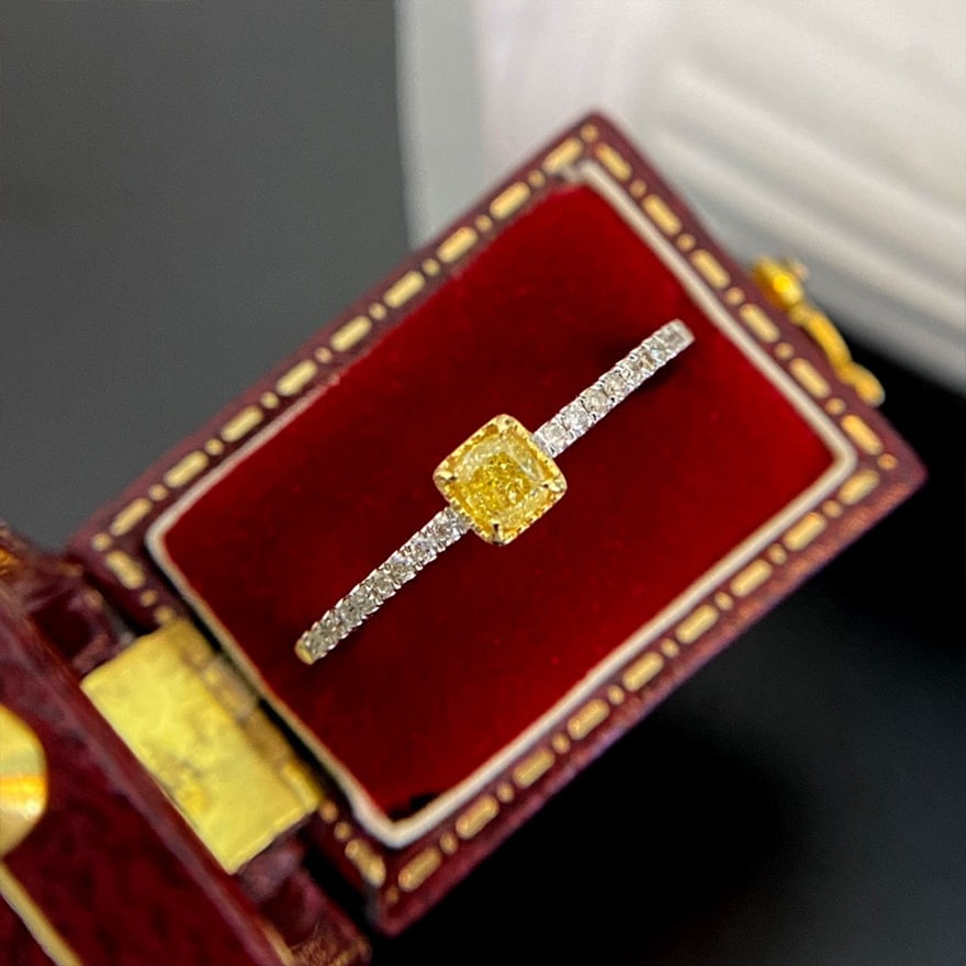 14k Gold 0.30 Ctw Natural Yellow Diamond & Diamond Ring - 7