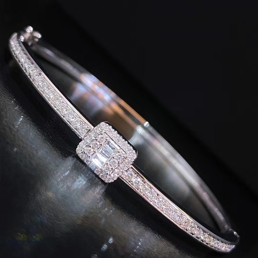 14k Gold 0.63 Ct Natural H Diamond Bangle - 6
