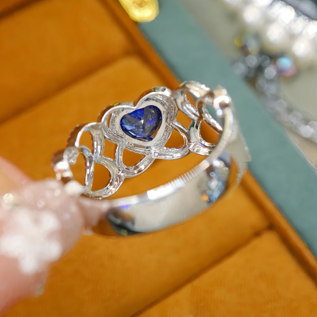 14k Gold 1.67 Ctw Natural Sapphire & Diamond Ring - 2