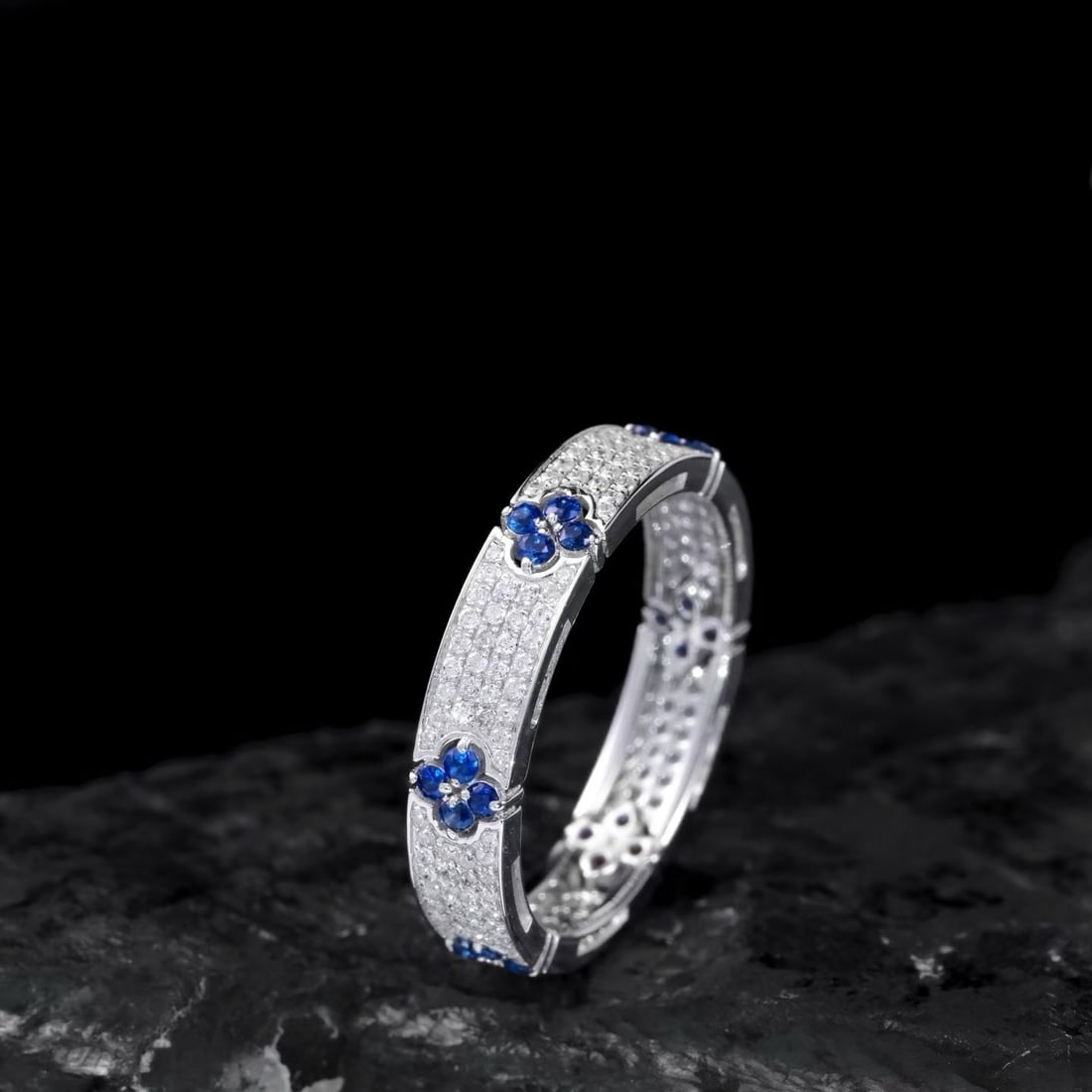 14k Gold 1.05 Ct Natural Sapphire & Diamond Ring: Ref:231188310 // gold content:14k gold // ring size:7. 25us // // main gemstone:sapphire & diamond // shape:round // carat weight:1. 05ct // color:blue & white // treatment:natural // cut grade:g //