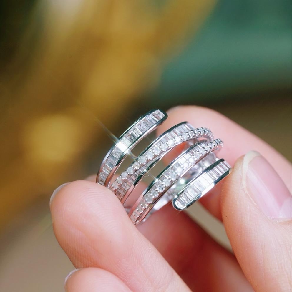 14k Gold 1.05 Ct Natural H Diamond Ring: Ref:231188319 // gold content:14k gold // ring size:7. 25us // // main gemstone:diamond // shape:multiple // carat weight:1. 05ct // clarity grade:vs-si // color:h // treatment:natural // Condition: