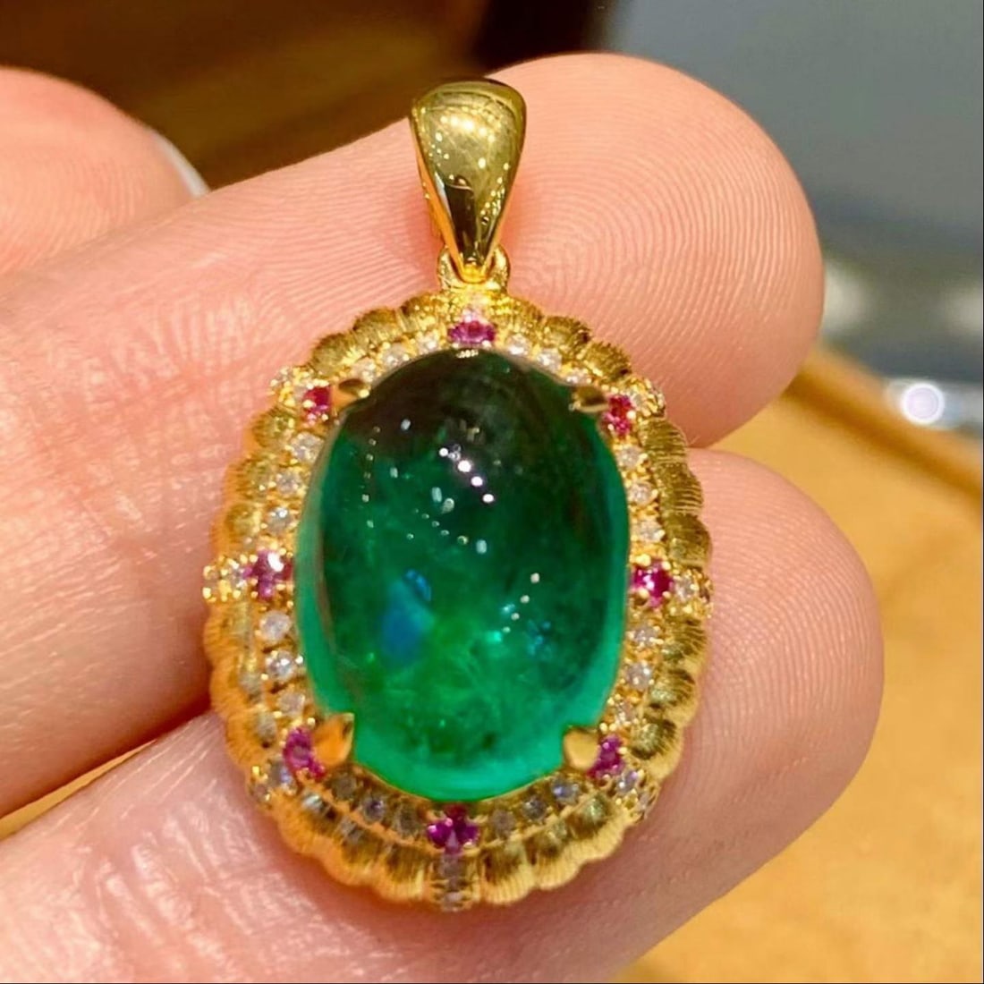 14k Gold 4.65 Ct Natural Emerald & Diamond Pendant( Without Chain ) - 2