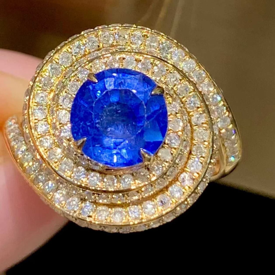 14k Gold 2.01 Ct Natural Sapphire & Diamond Ring: Ref:231188347 // gold content:14k gold // ring size:7. 25us // // main gemstone:sapphire // shape:round // carat weight:2. 01ct // color:blue // treatment:natural // cut grade:g // // adjacent