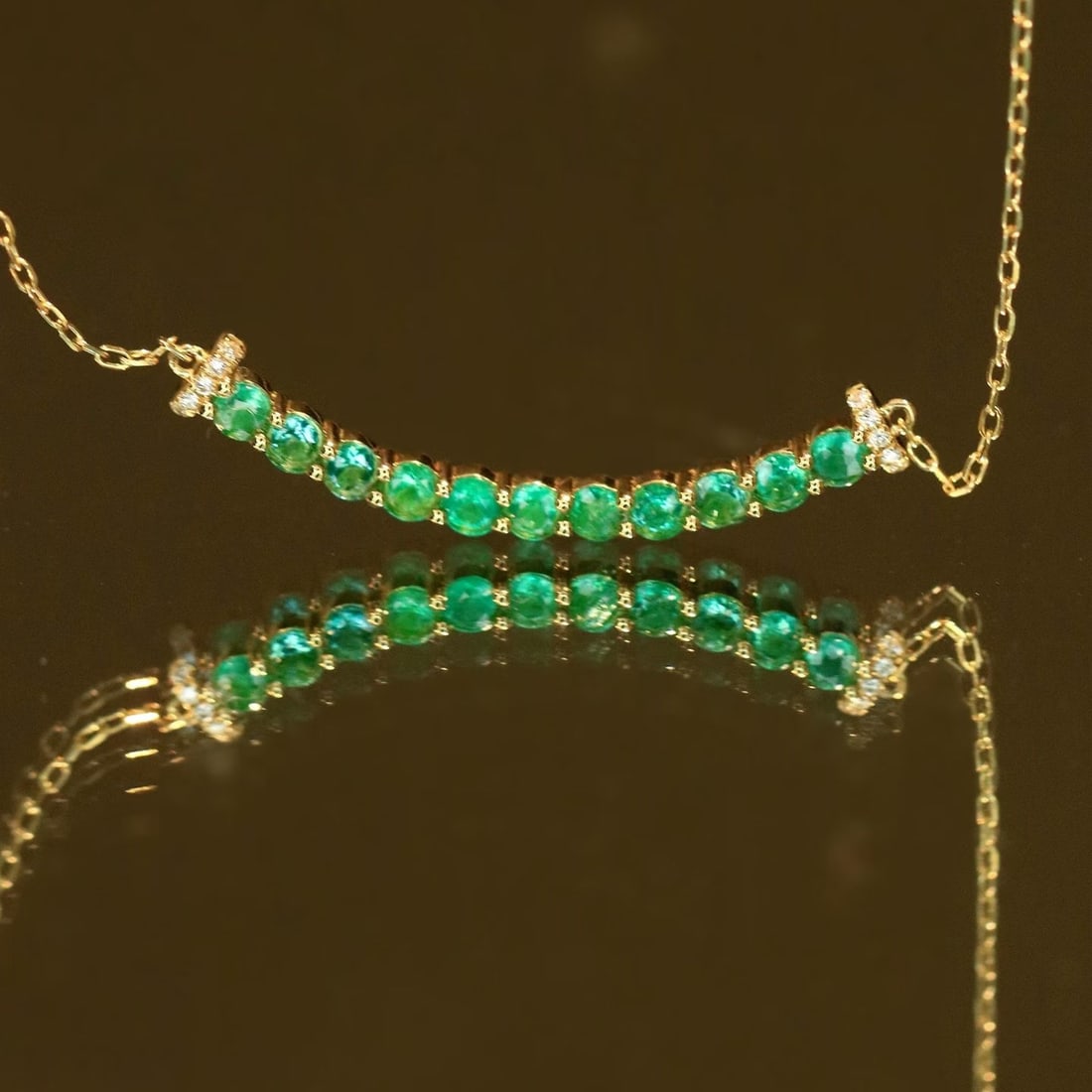 14k Gold 0.57 Ctw Natural Emerald & Diamond Necklace - 4