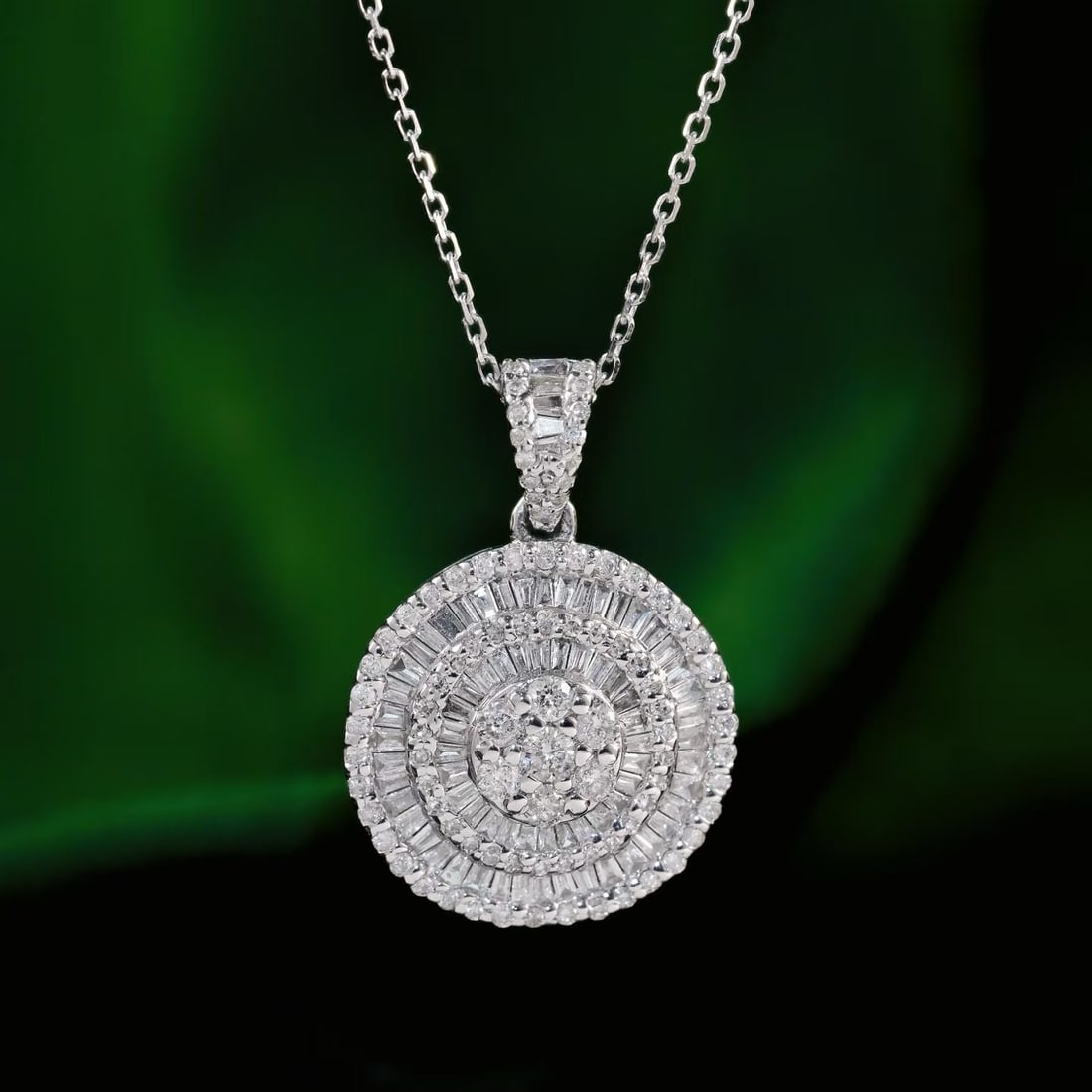 14k Gold 0.8 Ct Natural H Diamond Pendant( Without Chain ): Ref:231188367 // gold content:14k gold // main gemstone:diamond // shape:multiple // carat weight:0. 8ct // clarity grade:vs-si // color:h // treatment:natural // Condition: New Low Estimate: 2900.00 