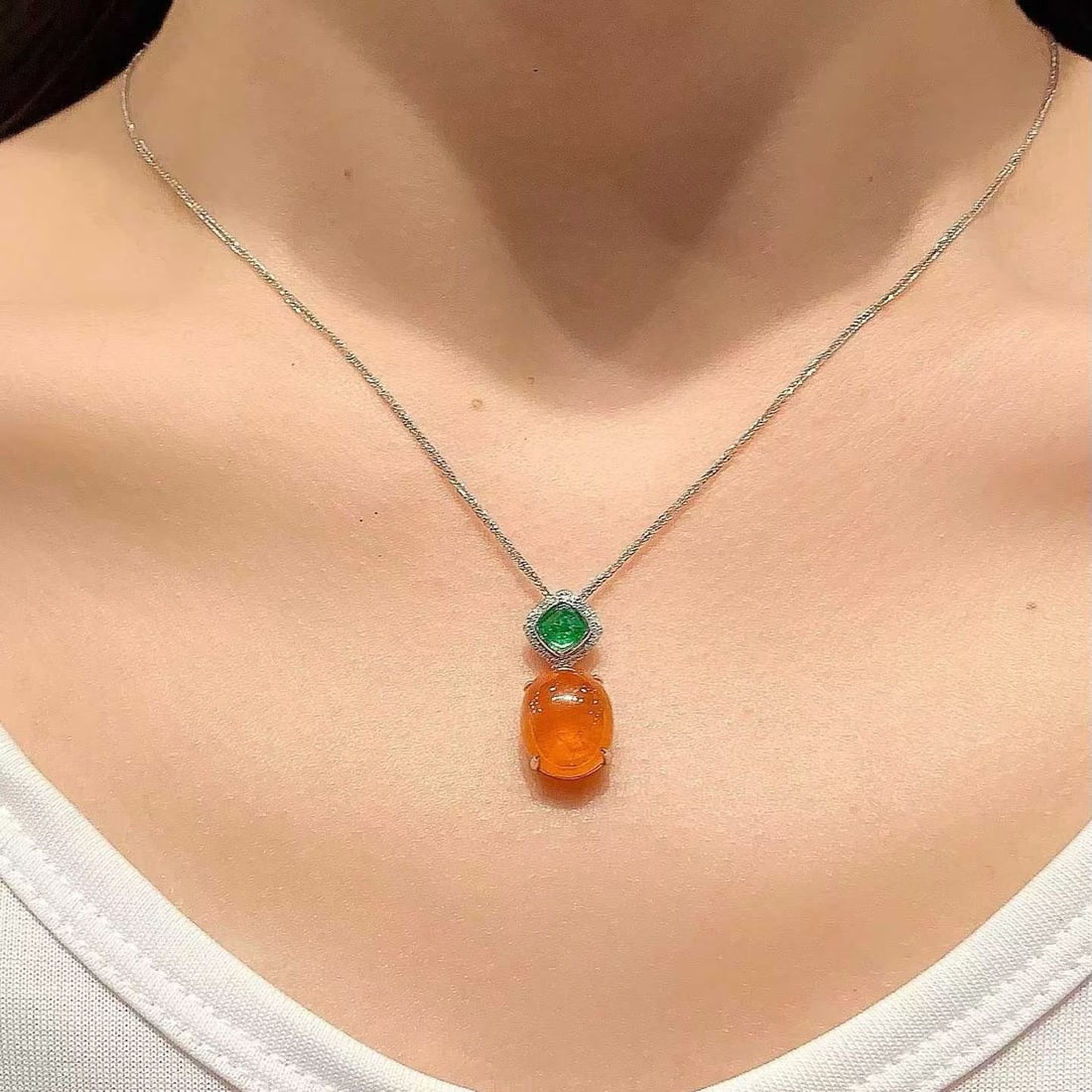 14k Gold 10.3 Ct Natural Spessartine & Diamond & Emerald Pendant( Without Chain ) - 3