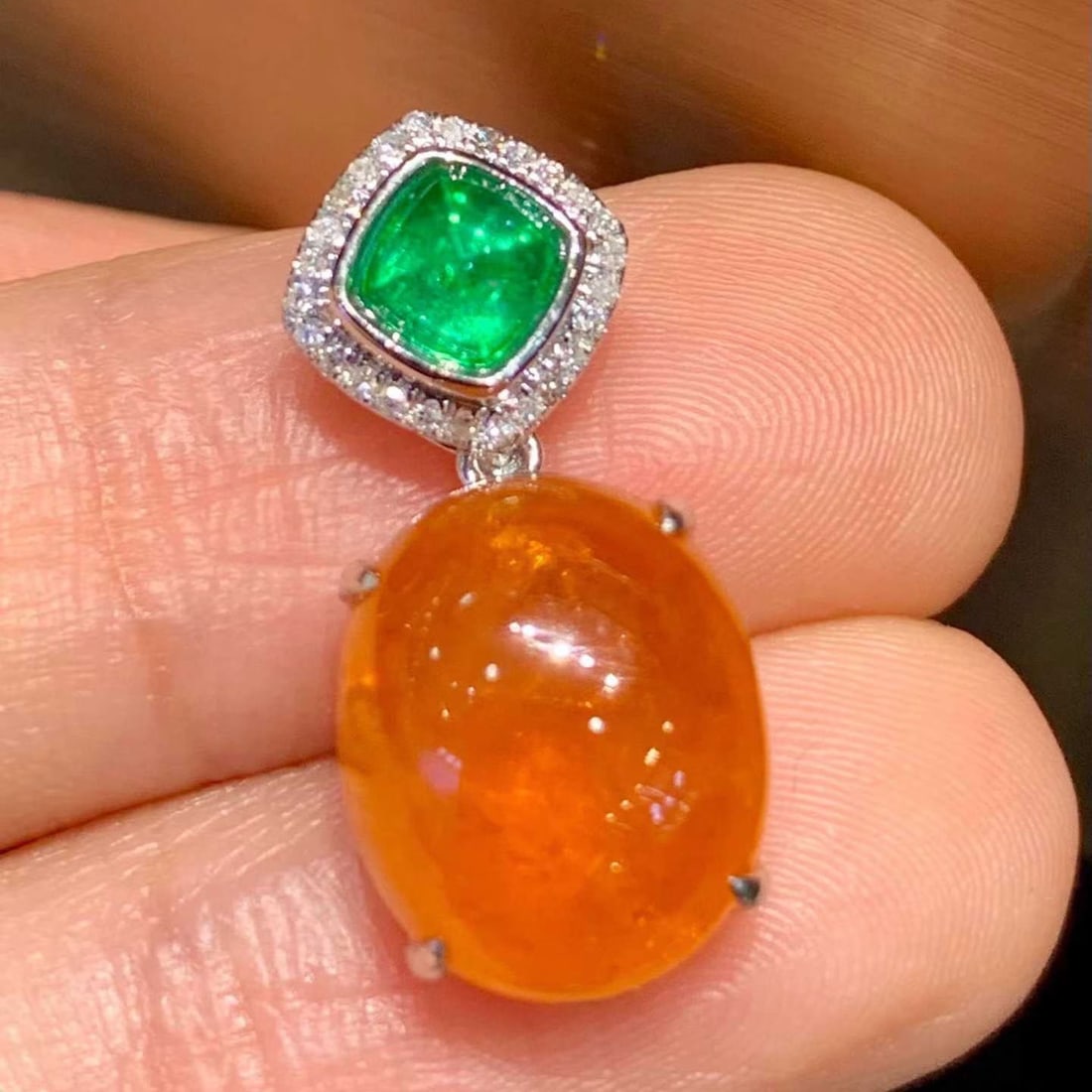 14k Gold 10.3 Ct Natural Spessartine & Diamond & Emerald Pendant( Without Chain ) - 4