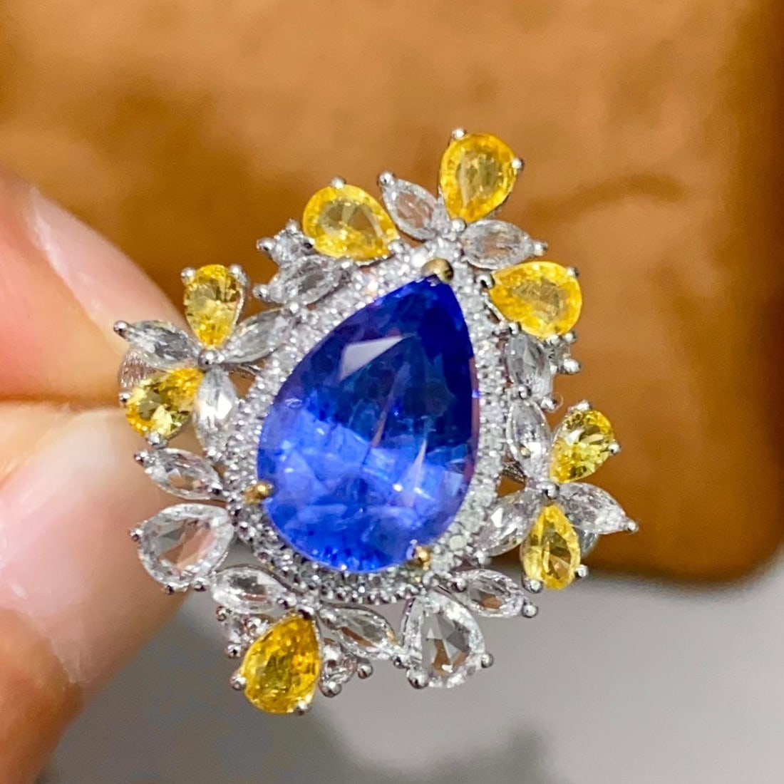 14k Gold 3.12 Ct Natural Sapphire & Diamond & Sapphire Ring - 2