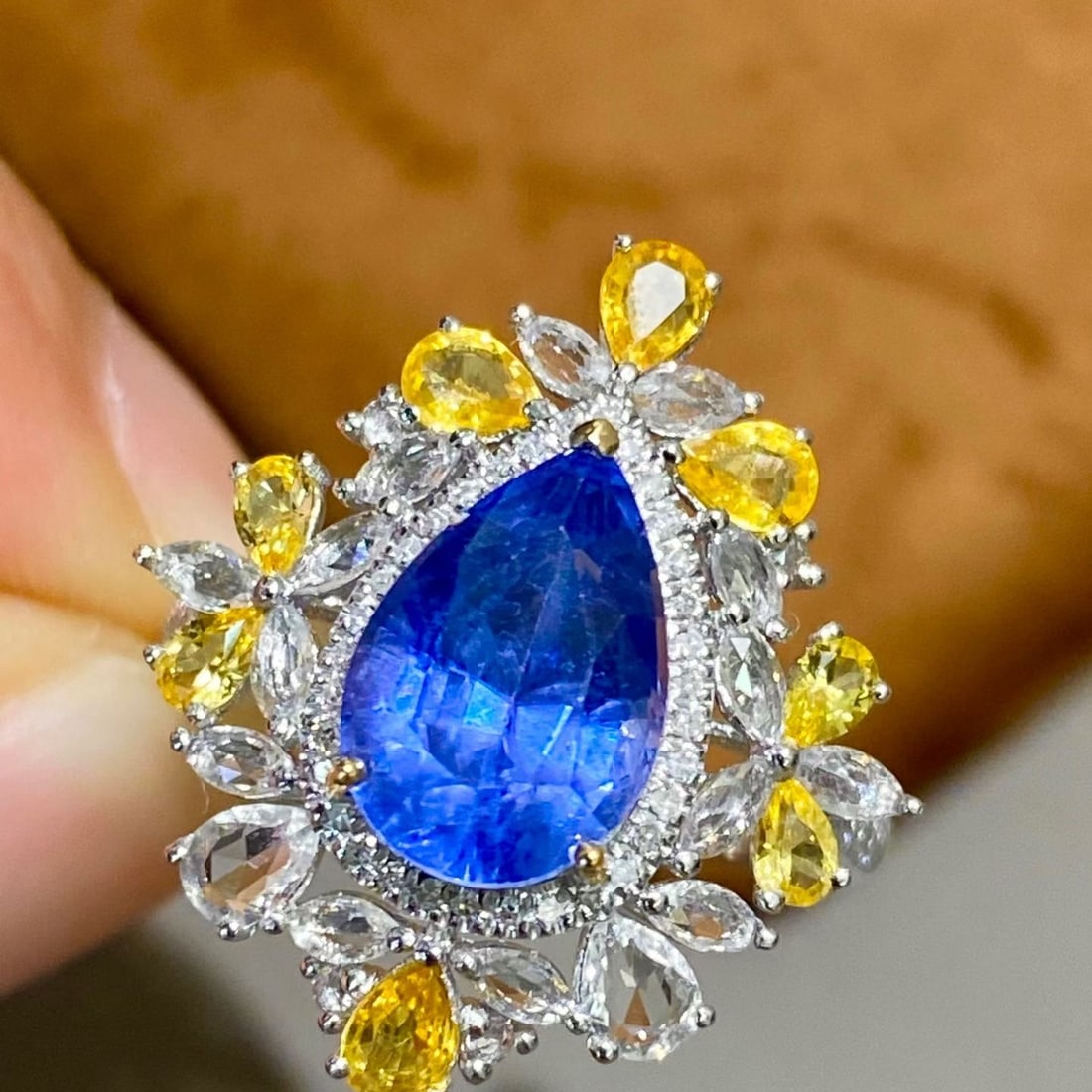 14k Gold 3.12 Ct Natural Sapphire & Diamond & Sapphire Ring - 4