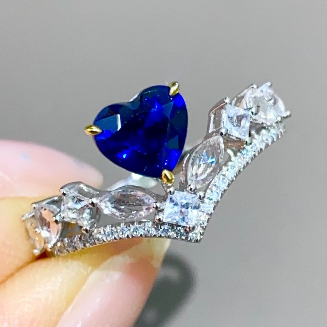 14k Gold 1 Ct Natural Sapphire & Sapphire & Diamond Ring - 2