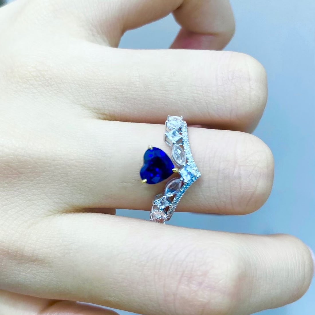14k Gold 1 Ct Natural Sapphire & Sapphire & Diamond Ring - 3